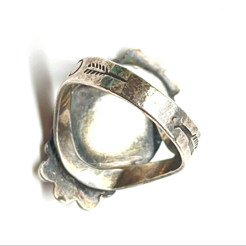SOLD Vintage Sterling Southwestern Turquoise Ring - Picture 9 of 13